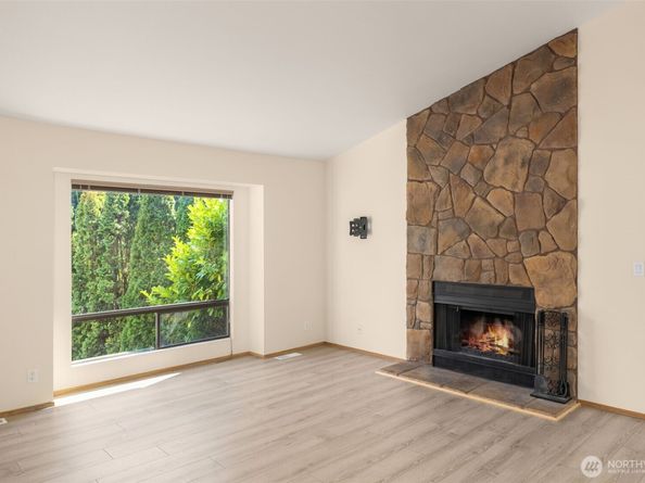 19613 138th Avenue SE, Renton WA 98058