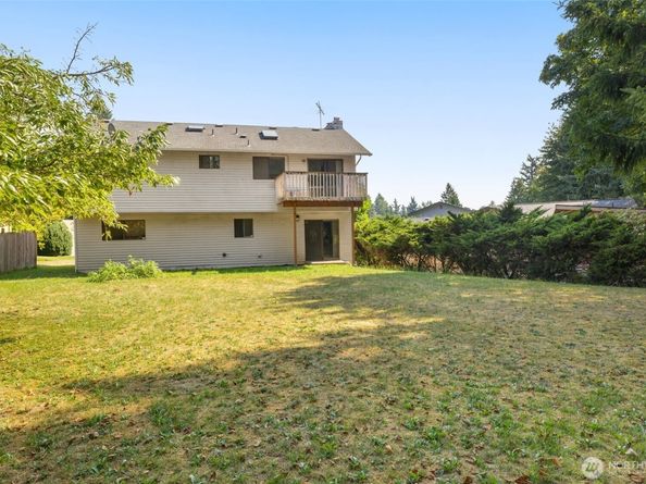 19613 138th Avenue SE, Renton WA 98058