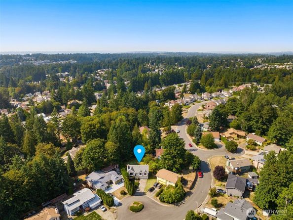 19613 138th Avenue SE, Renton WA 98058