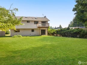19613 138th Avenue SE, Renton WA 98058