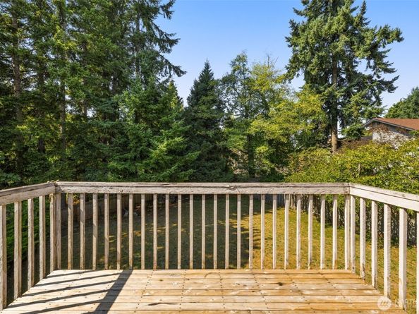 19613 138th Avenue SE, Renton WA 98058