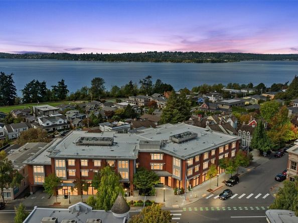631 Market Street 203, Kirkland WA 98033