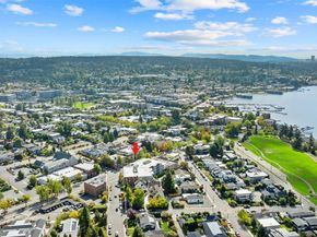 631 Market Street 203, Kirkland WA 98033