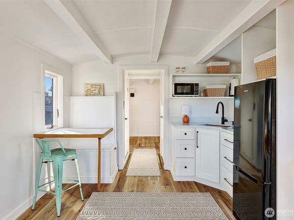 360 W Ewing Street C26, Seattle WA 98119