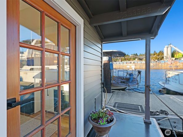 360 W Ewing Street C26, Seattle WA 98119