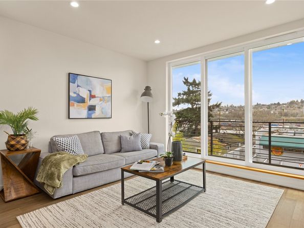 2273 14th Avenue W, Seattle WA 98119