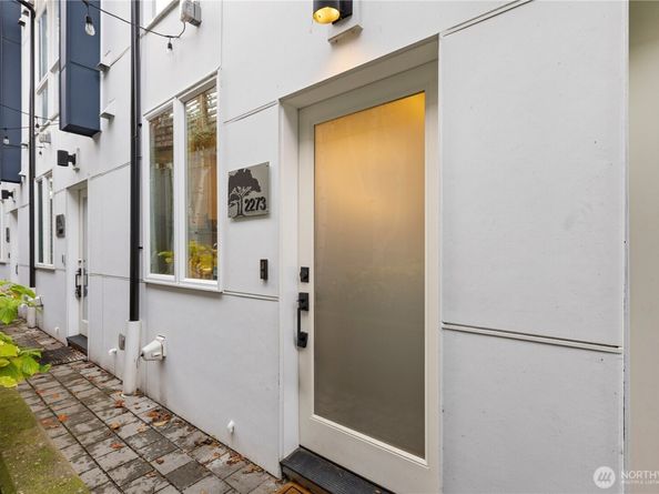 2273 14th Avenue W, Seattle WA 98119