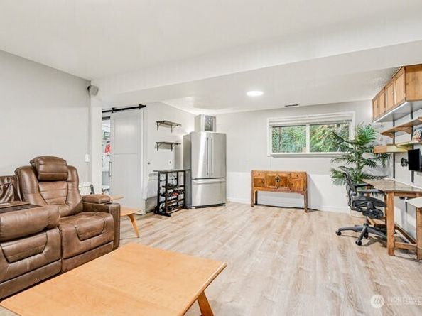 20111 80th Avenue W, Edmonds WA 98026