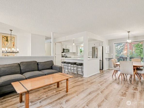 20111 80th Avenue W, Edmonds WA 98026