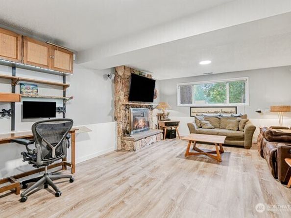 20111 80th Avenue W, Edmonds WA 98026