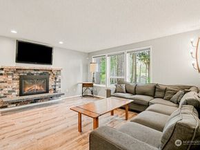 20111 80th Avenue W, Edmonds WA 98026