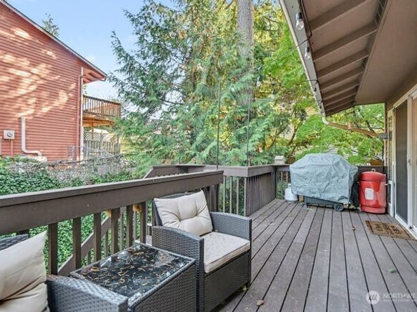 20111 80th Avenue W, Edmonds WA 98026