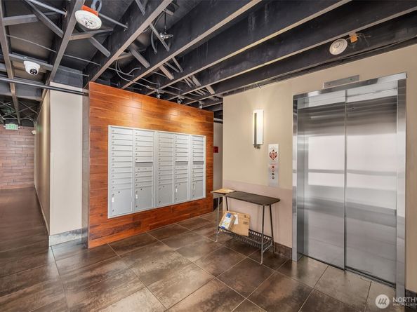 201 2nd Street S 103, Kirkland WA 98033