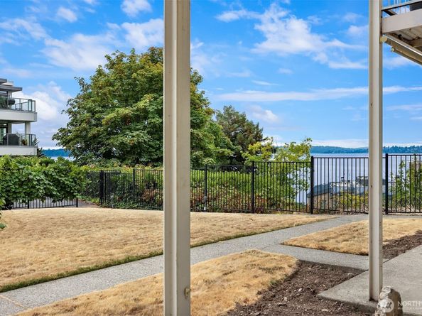 201 2nd Street S 103, Kirkland WA 98033