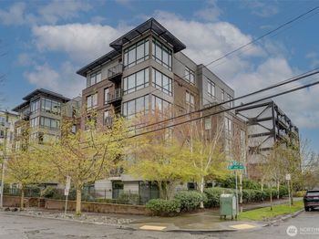 4547 8th Avenue NE