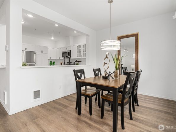 7583 Old Redmond Road A203, Redmond WA 98052