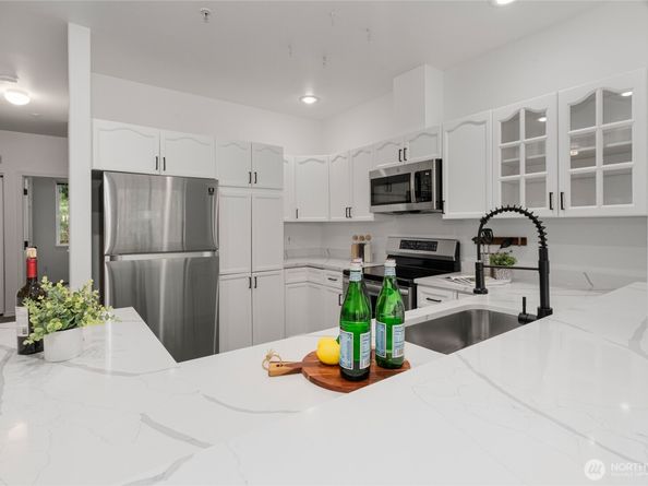 7583 Old Redmond Road A203, Redmond WA 98052