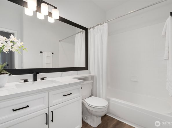 7583 Old Redmond Road A203, Redmond WA 98052