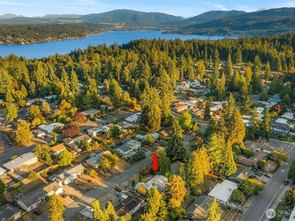 959 165th Ave SE, Bellevue WA 98008