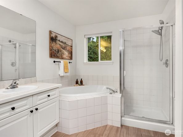 23722 SE 36th Lane, Sammamish WA 98029