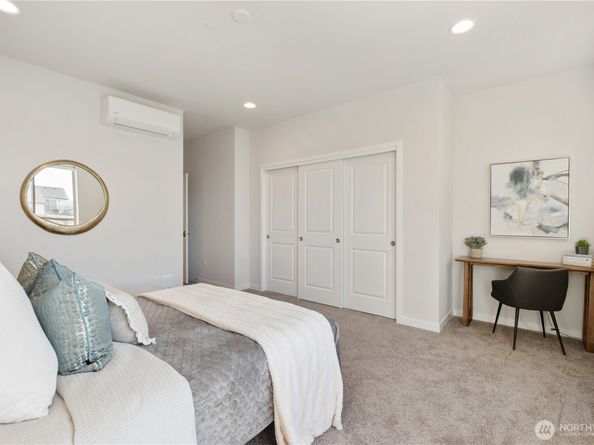 1088 6th Avenue NE 18.6, Issaquah WA 98029
