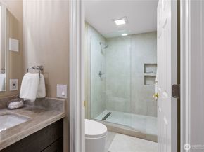 106 Cascade Key, Bellevue WA 98006