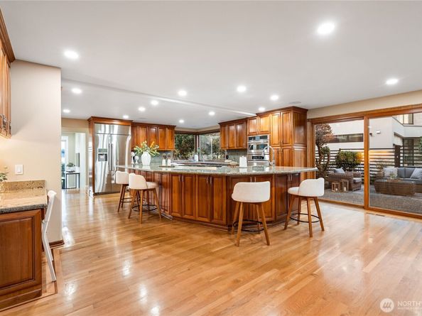 106 Cascade Key, Bellevue WA 98006