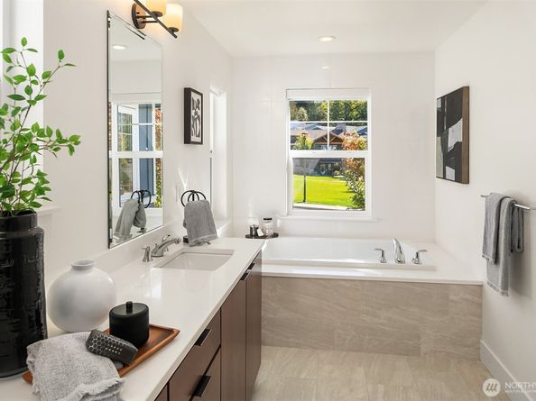 26758 NE Walden Way, Duvall WA 98019