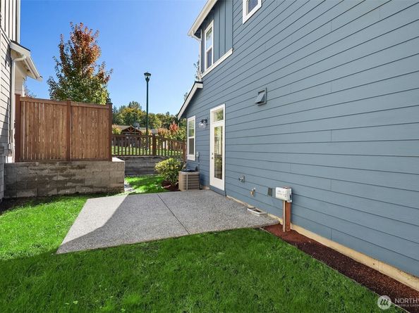26758 NE Walden Way, Duvall WA 98019