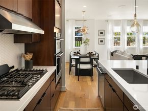 26758 NE Walden Way, Duvall WA 98019