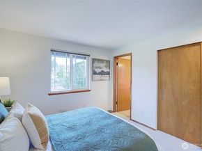 3002 200th Street SE, Bothell WA 98012