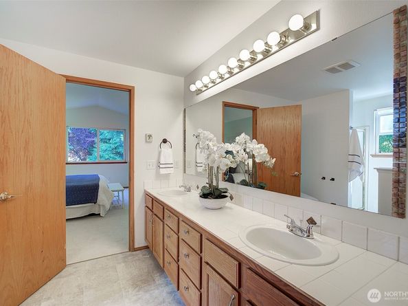3002 200th Street SE, Bothell WA 98012