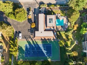 6652 Parkpoint Way NE D311, Seattle WA 98115