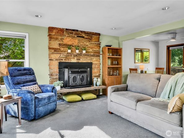 128 NE 174th Street, Shoreline WA 98155