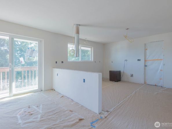 1270 Lansing Avenue, Bremerton WA 98312