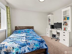 19821 75th Avenue NE, Kenmore WA 98028
