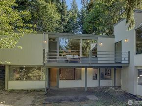4230 W Mercer Way, Mercer Island WA 98040