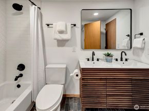 4230 W Mercer Way, Mercer Island WA 98040