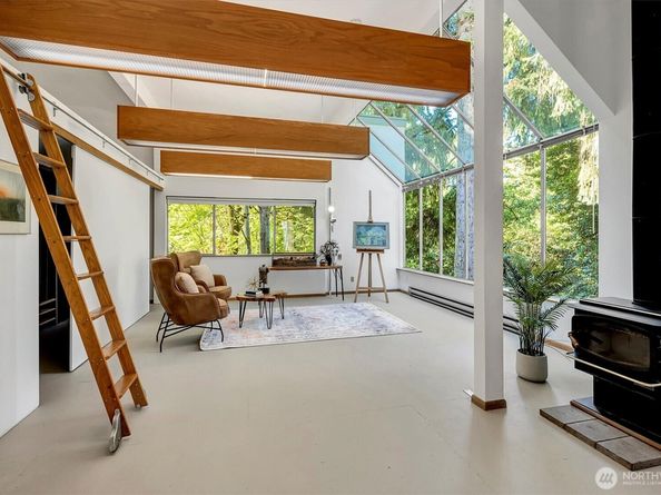 4230 W Mercer Way, Mercer Island WA 98040