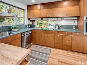 4230 W Mercer Way, Mercer Island WA 98040