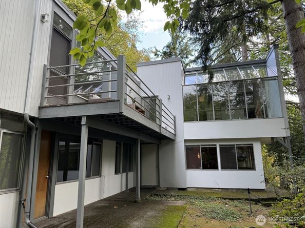 4230 W Mercer Way, Mercer Island WA 98040