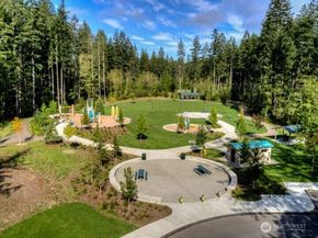 3952 McCormick Village Drive, Bremerton WA 98312