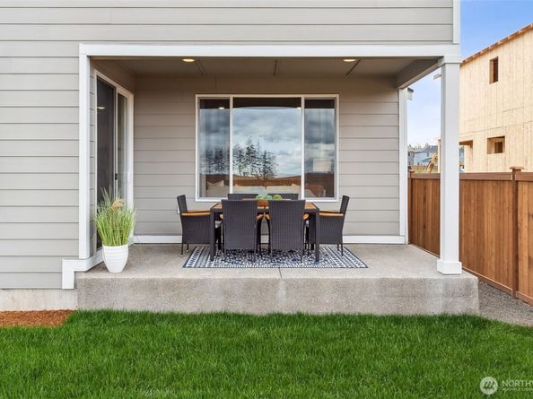 3952 McCormick Village Drive, Bremerton WA 98312