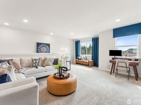 3952 McCormick Village Drive, Bremerton WA 98312
