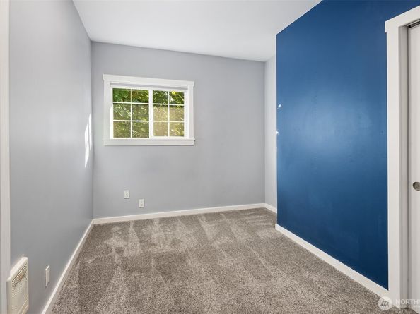 26833 SE 76th Place, Issaquah WA 98027
