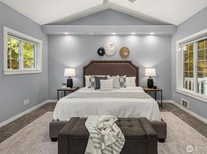 26833 SE 76th Place, Issaquah WA 98027
