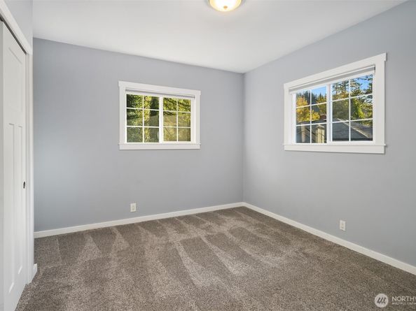 26833 SE 76th Place, Issaquah WA 98027