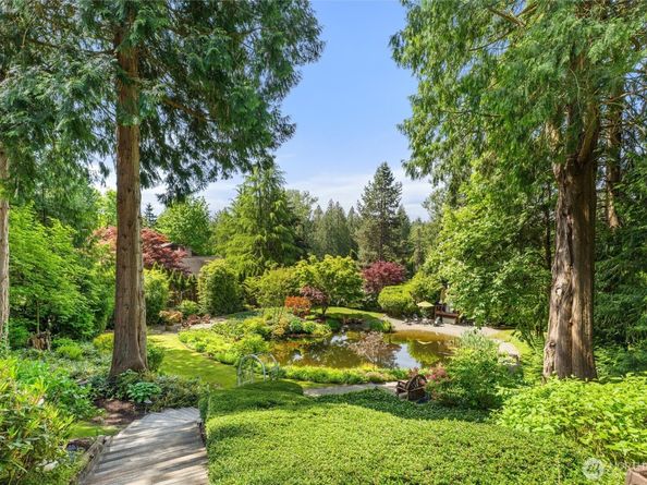 23122 35th Avenue SE, Bothell WA 98021