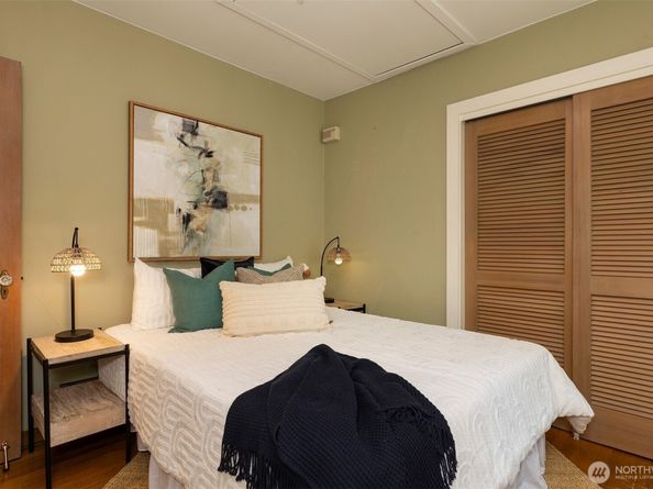 7 Newell Street, Seattle WA 98109