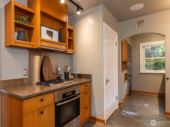 7 Newell Street, Seattle WA 98109